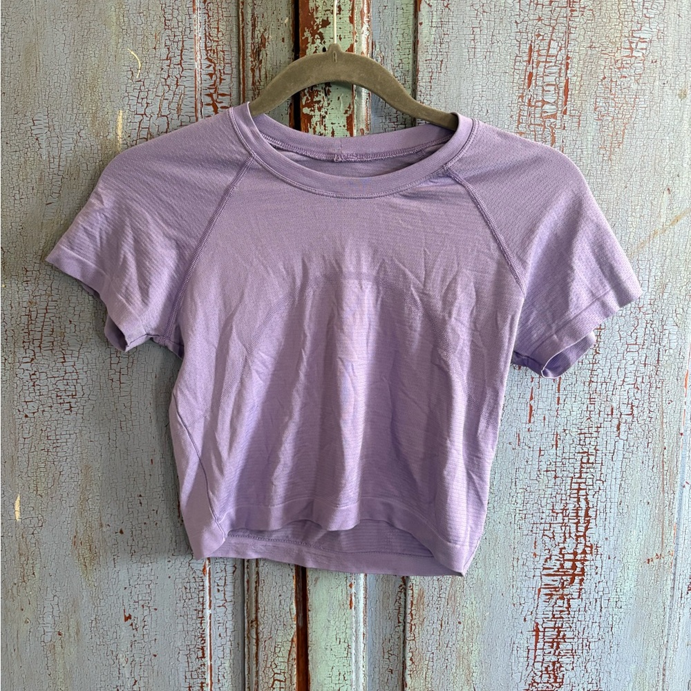 Purple lululemon cropped swiftly tech short sleeve top